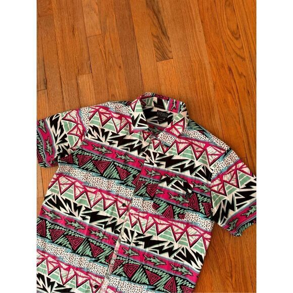 MAUI and SONS Surf Co. Men’s Tribal Shark Multi Color Button Down Casual Shirt S - Picture 4 of 10